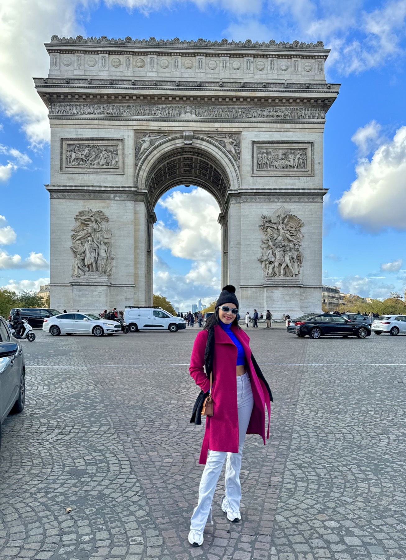 Eliza at the Arc de Triomphe